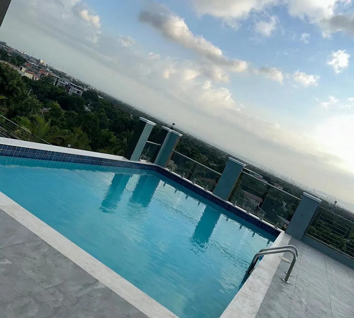 Relaxing And Spacious Kingston 0*,