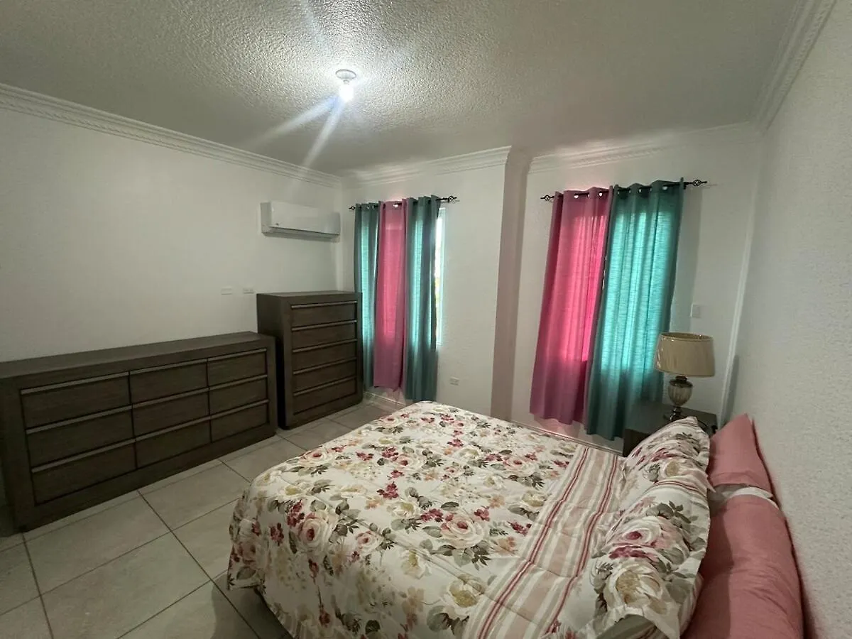 Apartment Relaxing And Spacious Kingston